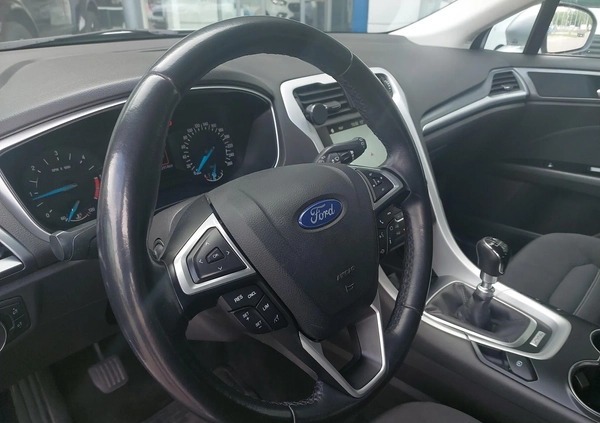 Ford Mondeo cena 62500 przebieg: 122500, rok produkcji 2018 z Tyszowce małe 704